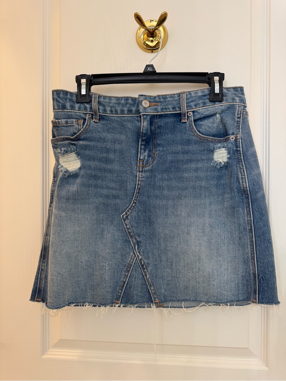 Old Navy Classic Distressed Blue Denim Skirt - size 2